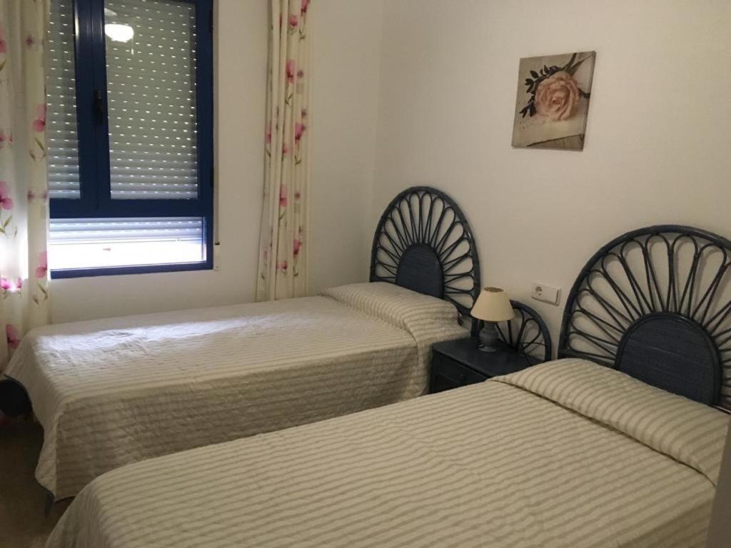 2-Bedroom And Living Room Apartment Near Campoamor Beach Εξωτερικό φωτογραφία