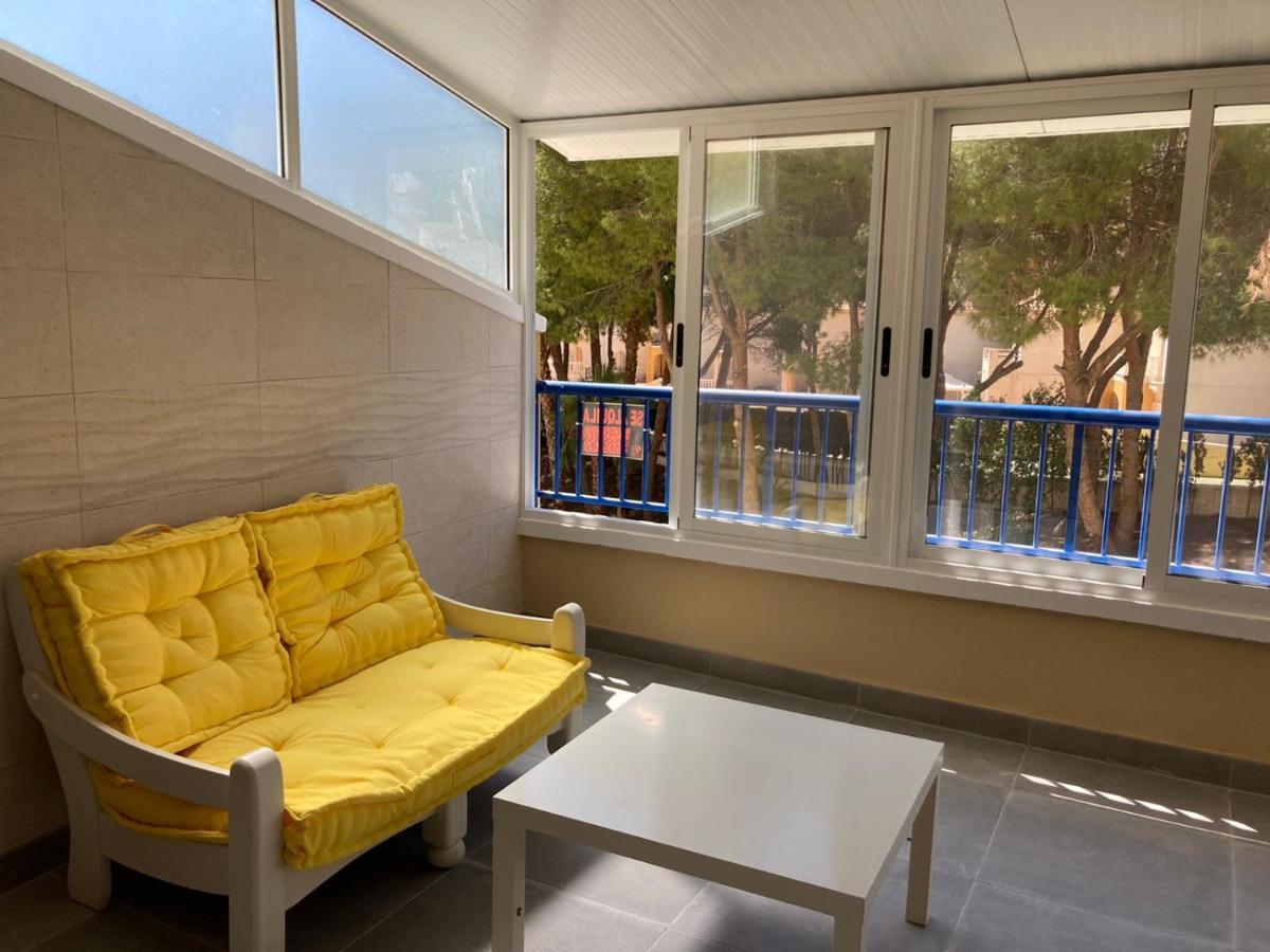 2-Bedroom And Living Room Apartment Near Campoamor Beach Εξωτερικό φωτογραφία